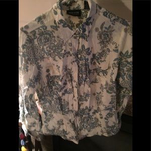 New York & Co Green and Cream Size M Shirt